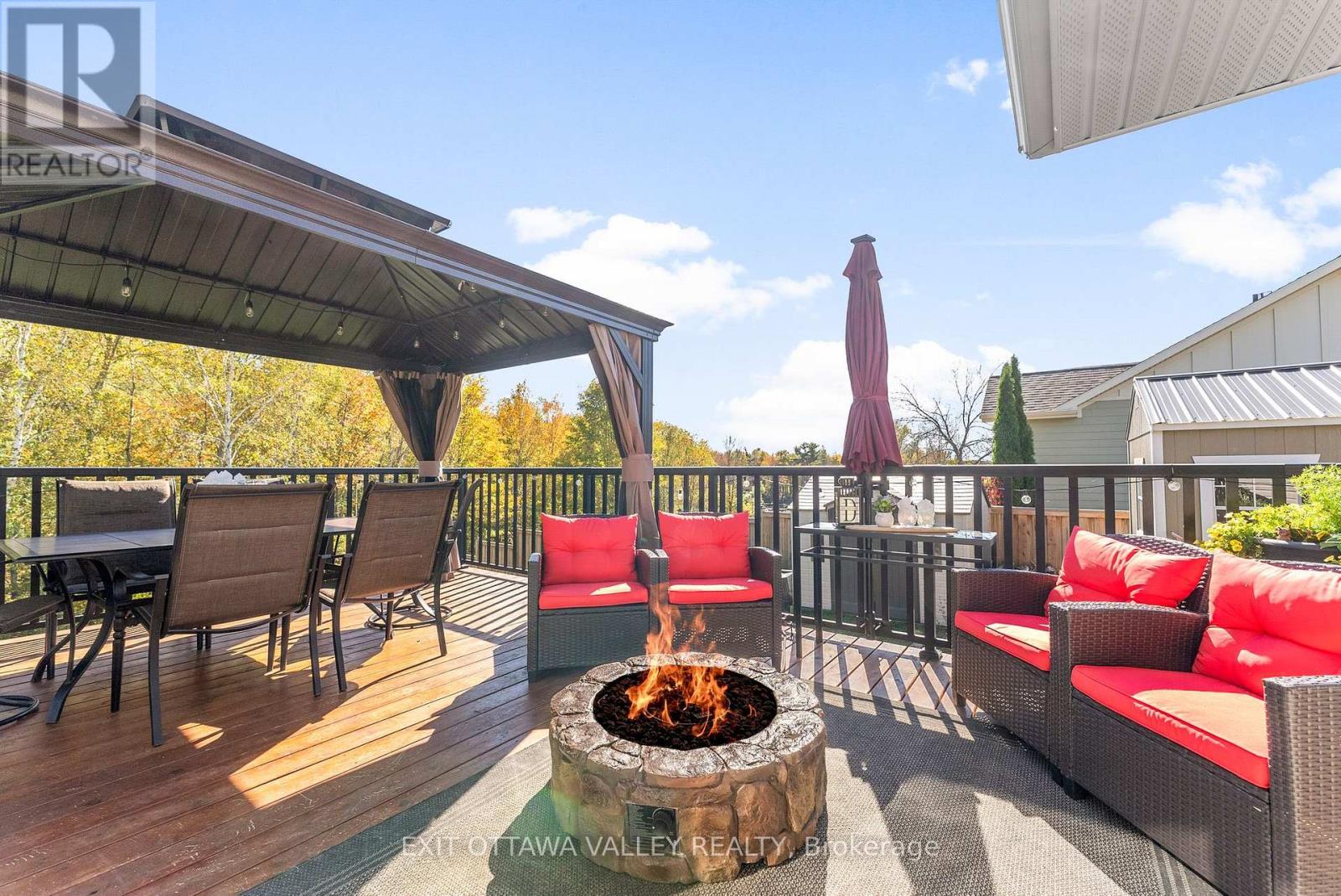 1 Fern Gully Lane, Whitewater Region, Ontario  K0J 1C0 - Photo 37 - X12442975