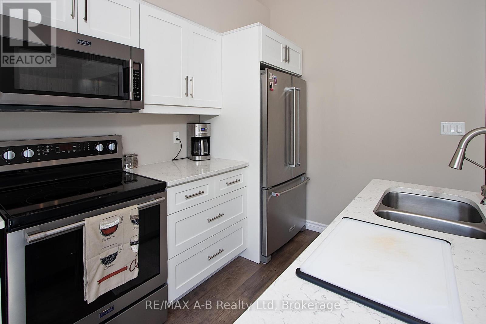 12 - 3199 Vivian Line 37, Stratford, Ontario  N0K 1J0 - Photo 12 - X12067205