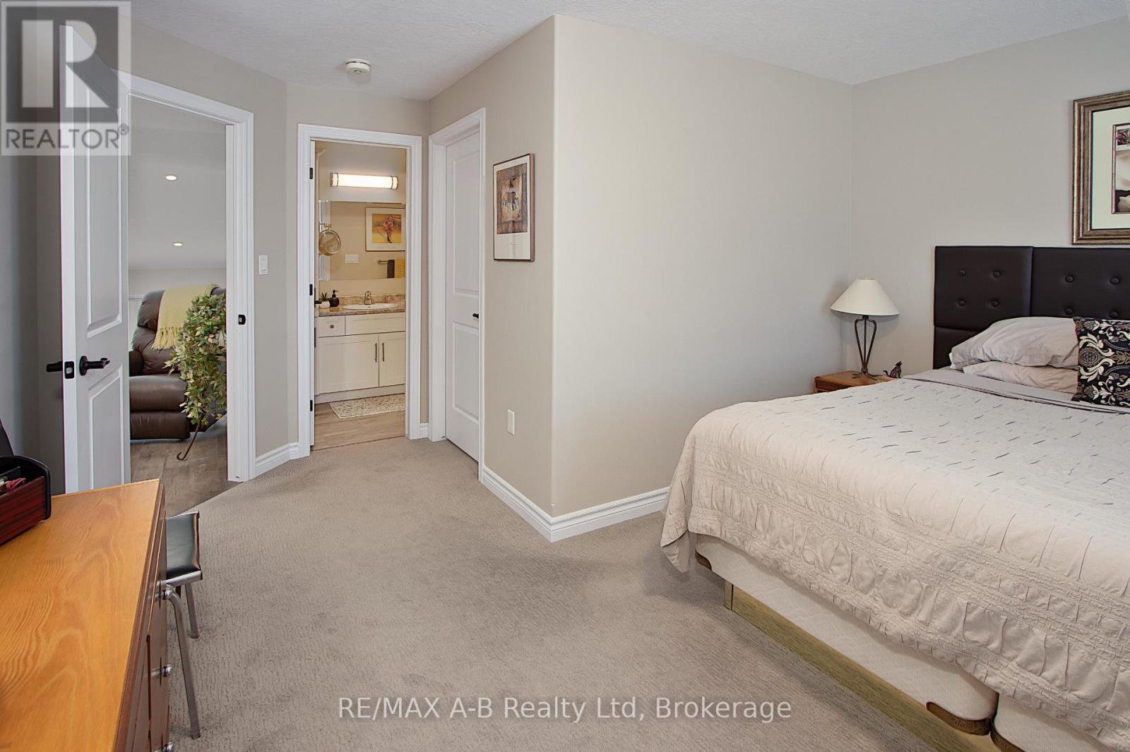 12 - 3199 Vivian Line 37, Stratford, Ontario  N0K 1J0 - Photo 21 - X12067205