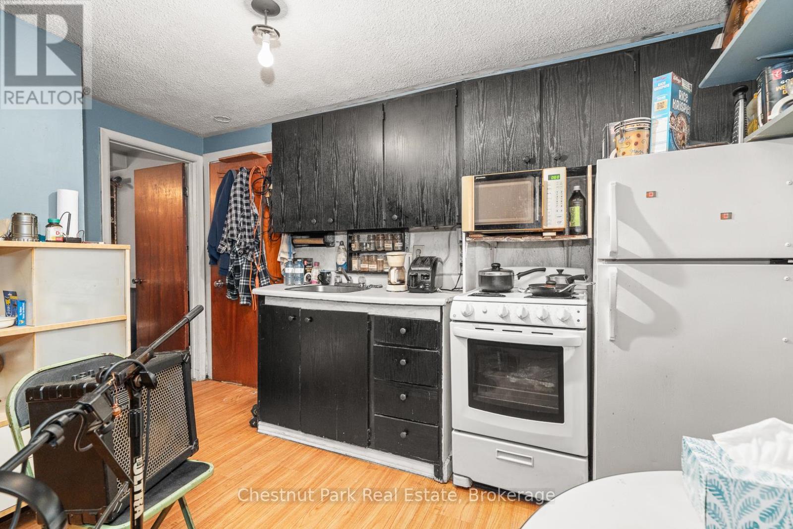 84 Hiram Street, Bracebridge, Ontario  P1L 1S6 - Photo 32 - X12443019