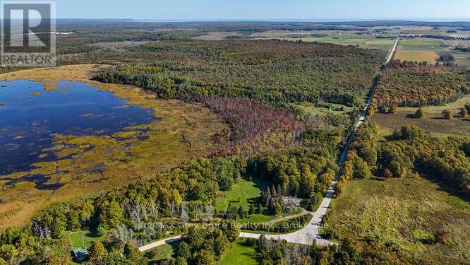 290 Clarke's Road, Northern Bruce Peninsula, Ontario  N0H 1W0 - Photo 3 - X12443066