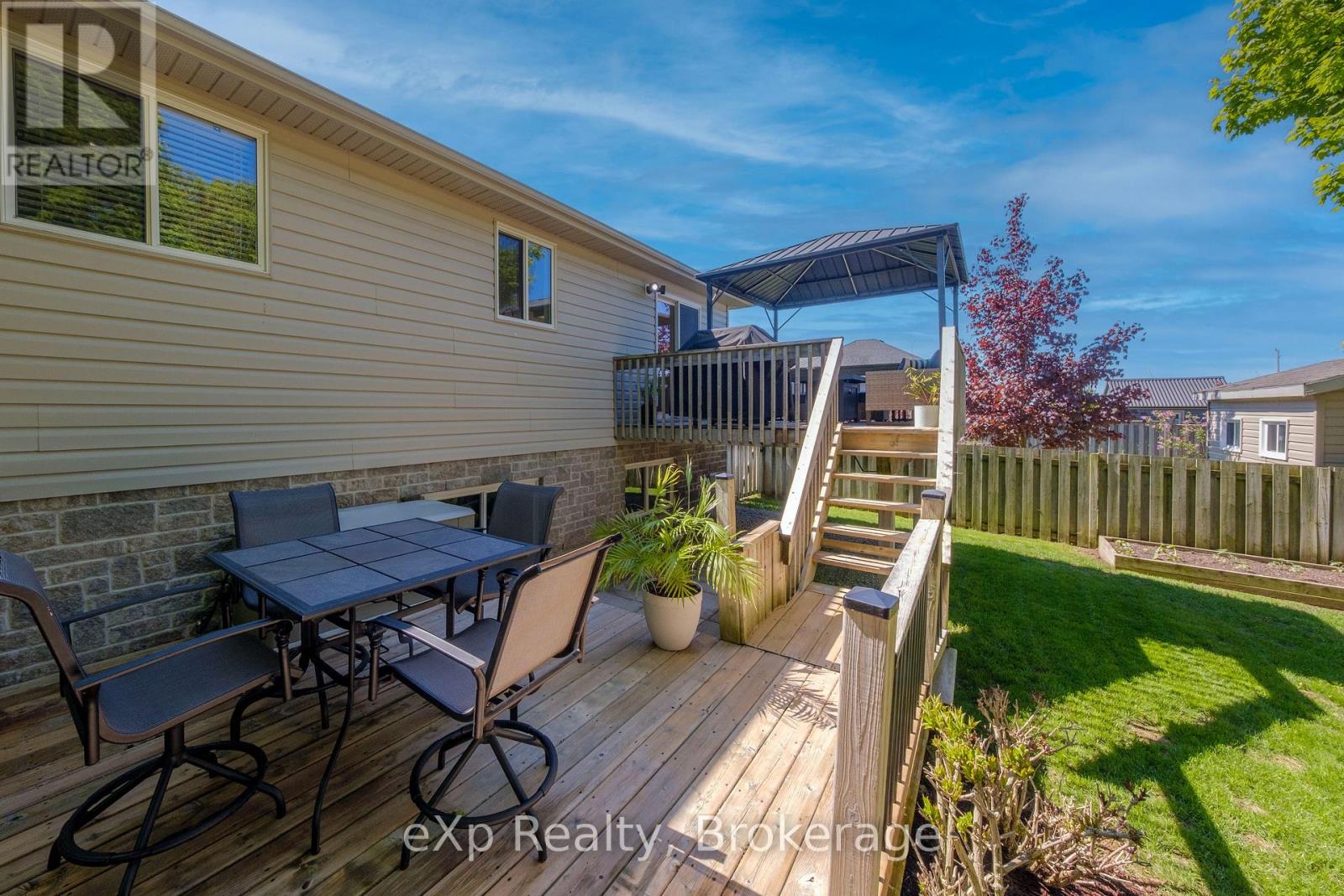 348 Stickel Street, Saugeen Shores, Ontario  N0H 2C1 - Photo 31 - X12443059