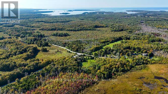 290 Clarke's Road, Northern Bruce Peninsula, Ontario  N0H 1W0 - Photo 11 - X12443066