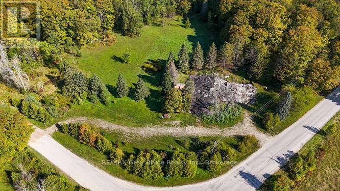 290 Clarke's Road, Northern Bruce Peninsula, Ontario  N0H 1W0 - Photo 2 - X12443066
