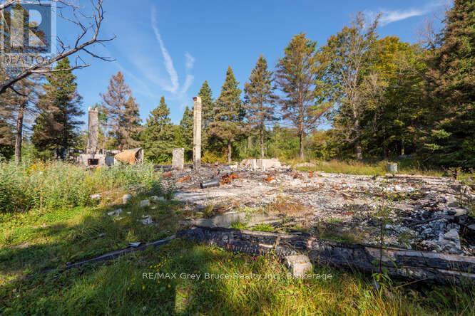 290 Clarke's Road, Northern Bruce Peninsula, Ontario  N0H 1W0 - Photo 31 - X12443066