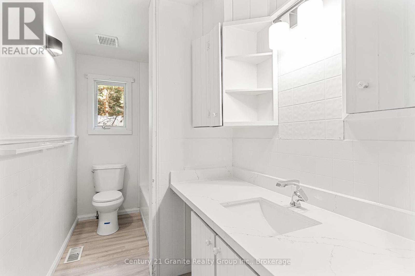 4739 Gelert Road, Minden Hills, Ontario  K0M 1S0 - Photo 22 - X12443105