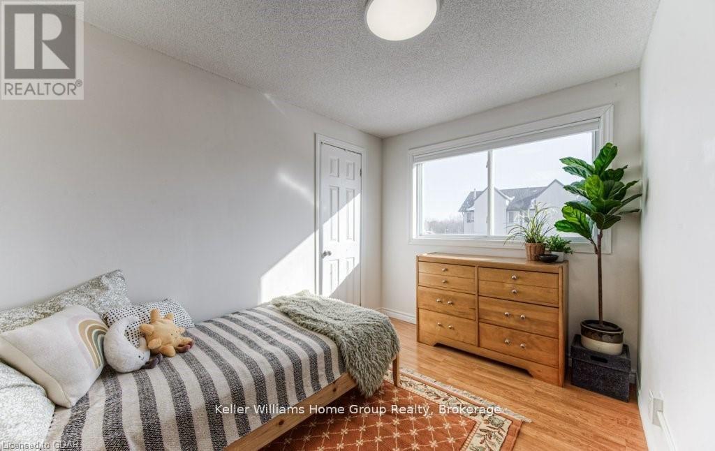 16a - 1085 Queens Boulevard, Kitchener, Ontario  N2M 1B9 - Photo 18 - X12443115