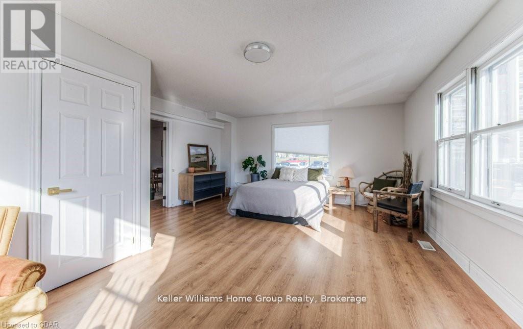 16a - 1085 Queens Boulevard, Kitchener, Ontario  N2M 1B9 - Photo 13 - X12443115