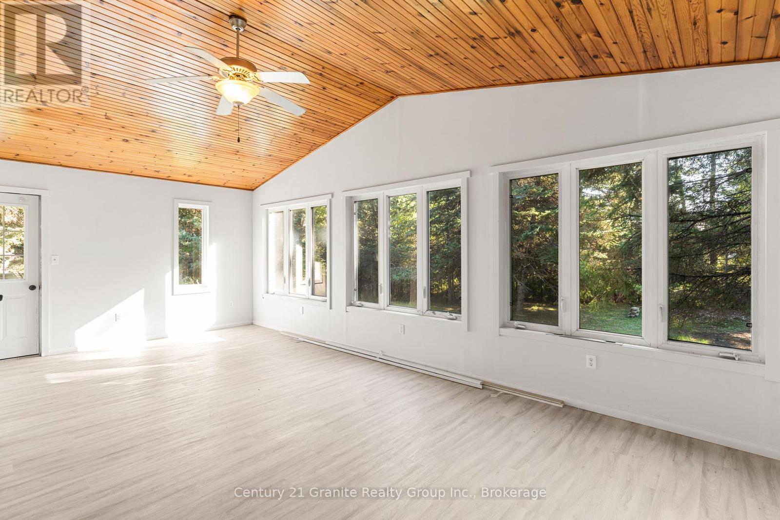 4739 Gelert Road, Minden Hills, Ontario  K0M 1S0 - Photo 13 - X12443105