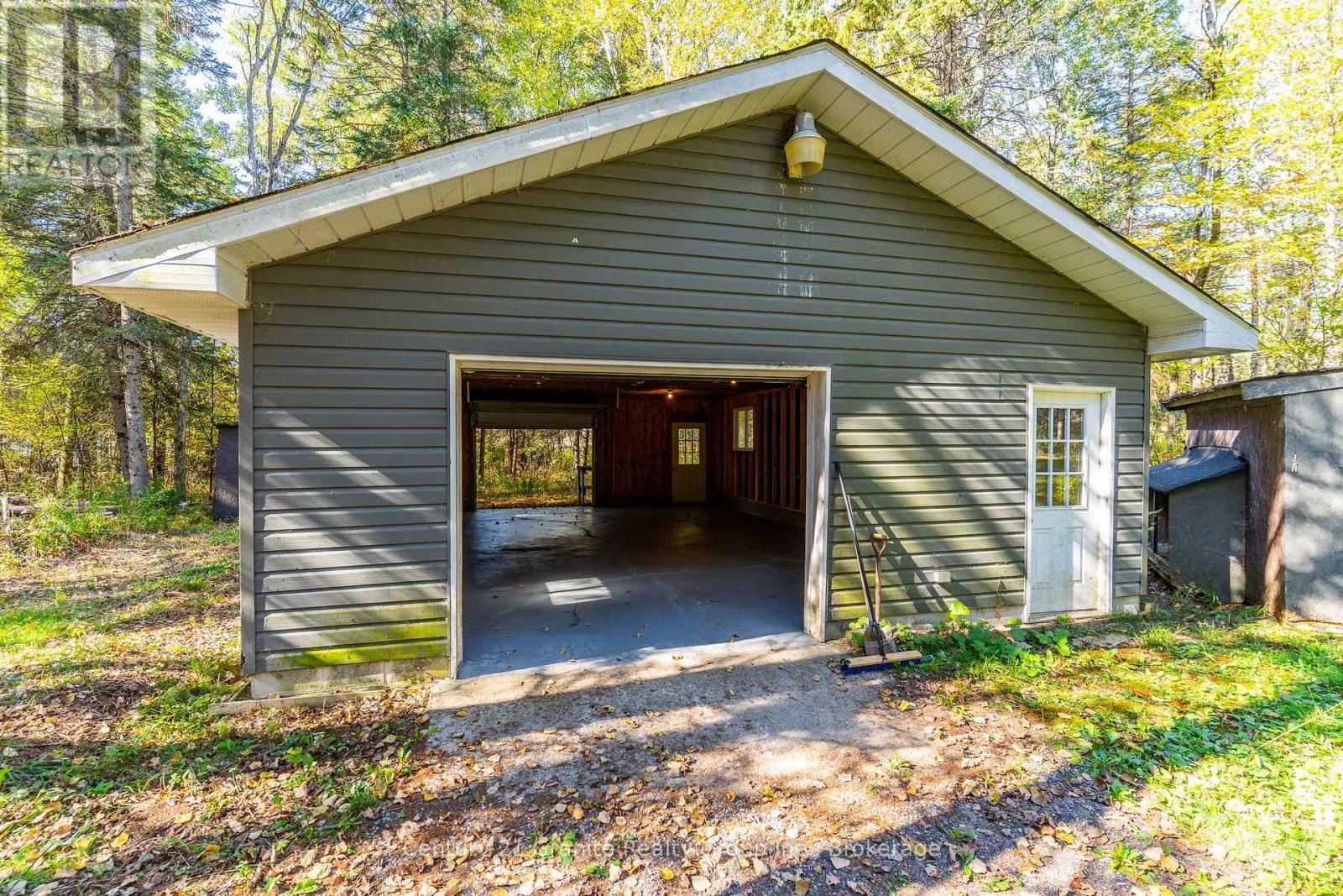 4739 Gelert Road, Minden Hills, Ontario  K0M 1S0 - Photo 42 - X12443105
