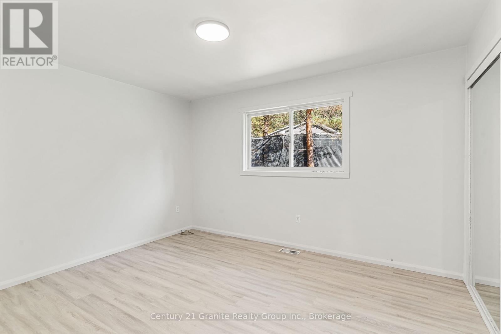 4739 Gelert Road, Minden Hills, Ontario  K0M 1S0 - Photo 24 - X12443105