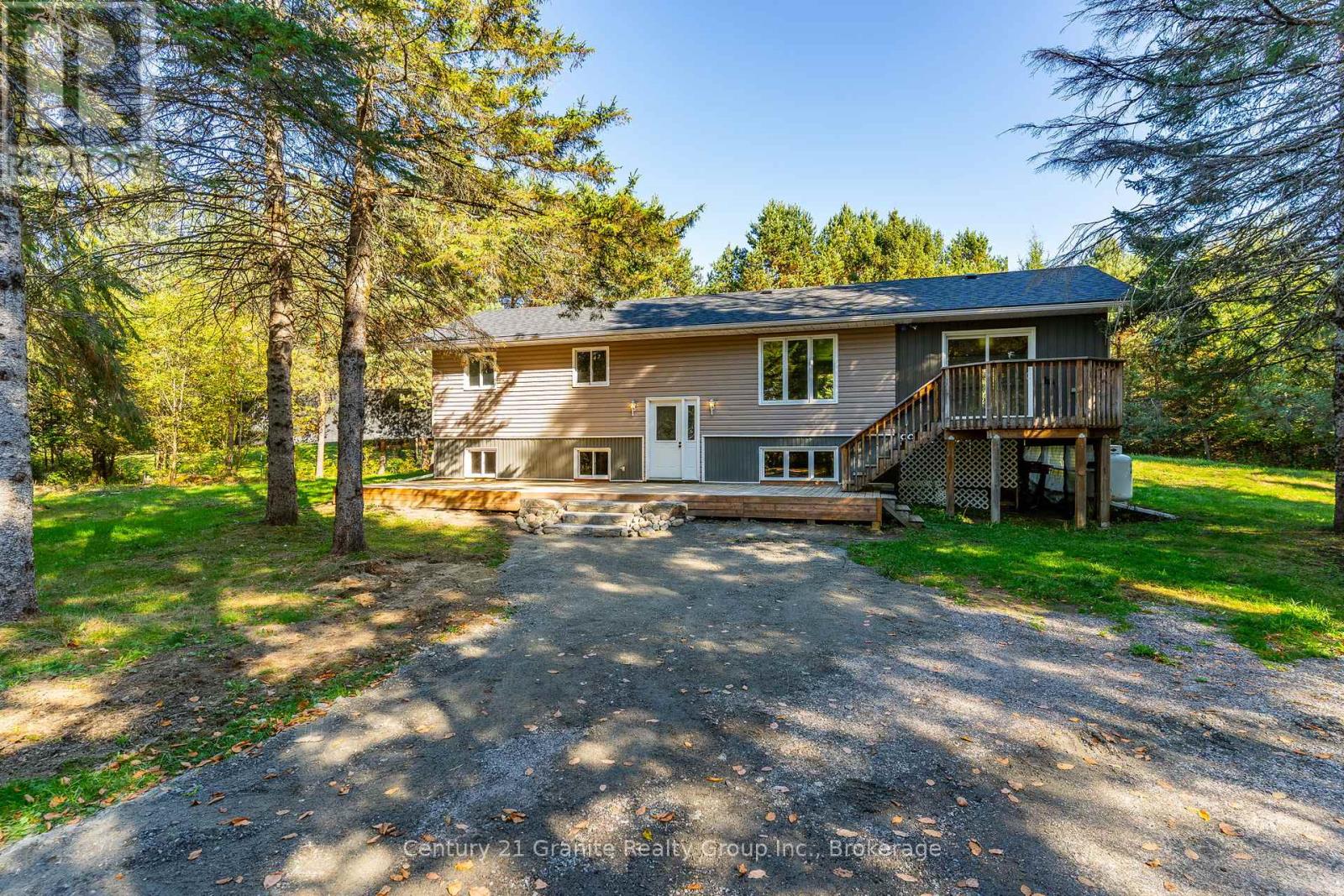 4739 Gelert Road, Minden Hills, Ontario  K0M 1S0 - Photo 7 - X12443105
