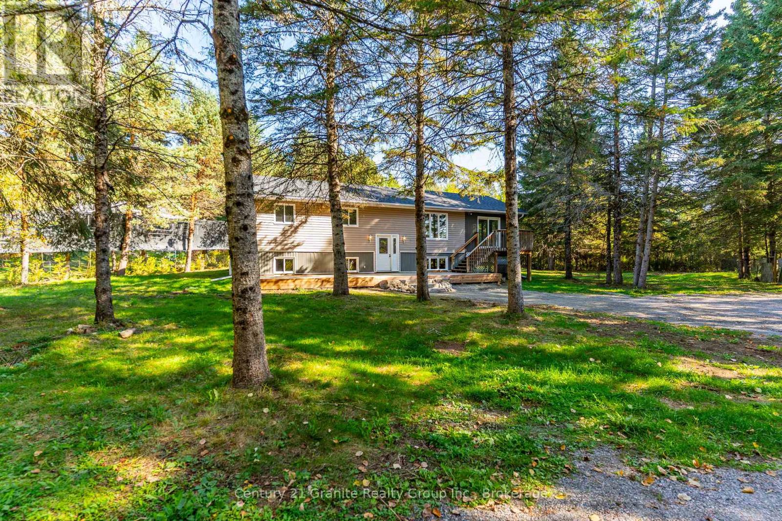 4739 Gelert Road, Minden Hills, Ontario  K0M 1S0 - Photo 5 - X12443105
