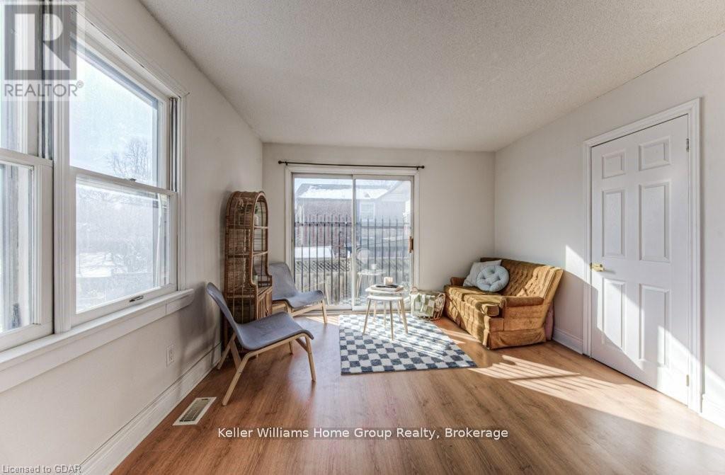 16a - 1085 Queens Boulevard, Kitchener, Ontario  N2M 1B9 - Photo 14 - X12443115