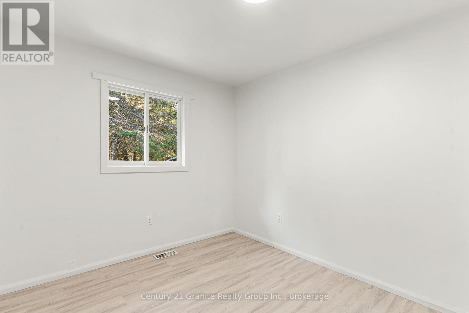 4739 Gelert Road, Minden Hills, Ontario  K0M 1S0 - Photo 25 - X12443105