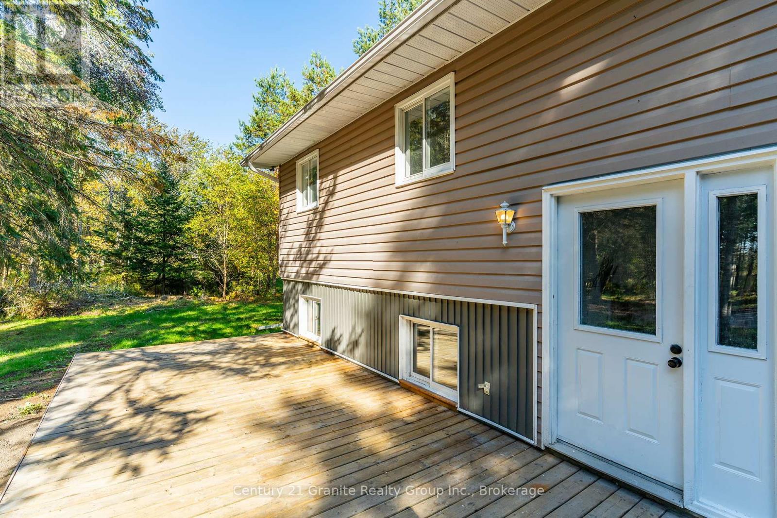 4739 Gelert Road, Minden Hills, Ontario  K0M 1S0 - Photo 8 - X12443105