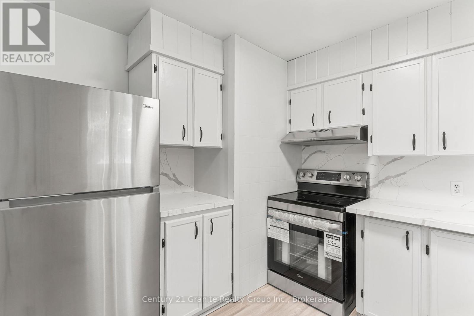4739 Gelert Road, Minden Hills, Ontario  K0M 1S0 - Photo 20 - X12443105
