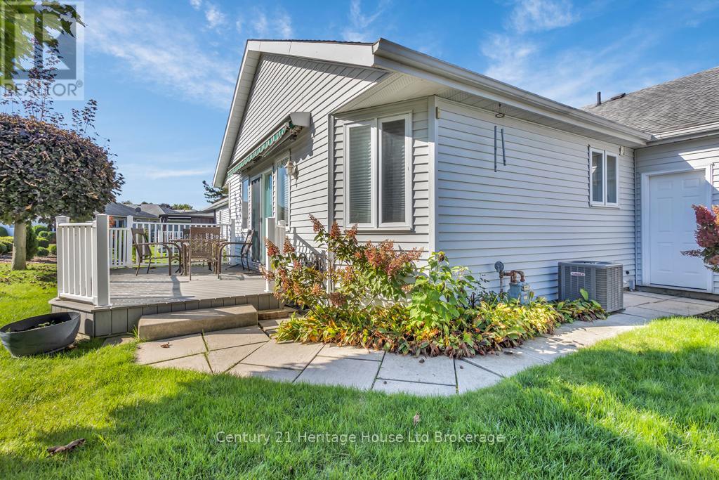 58 Wilkins Crescent, Tillsonburg, Ontario  N4G 5M5 - Photo 20 - X12443120