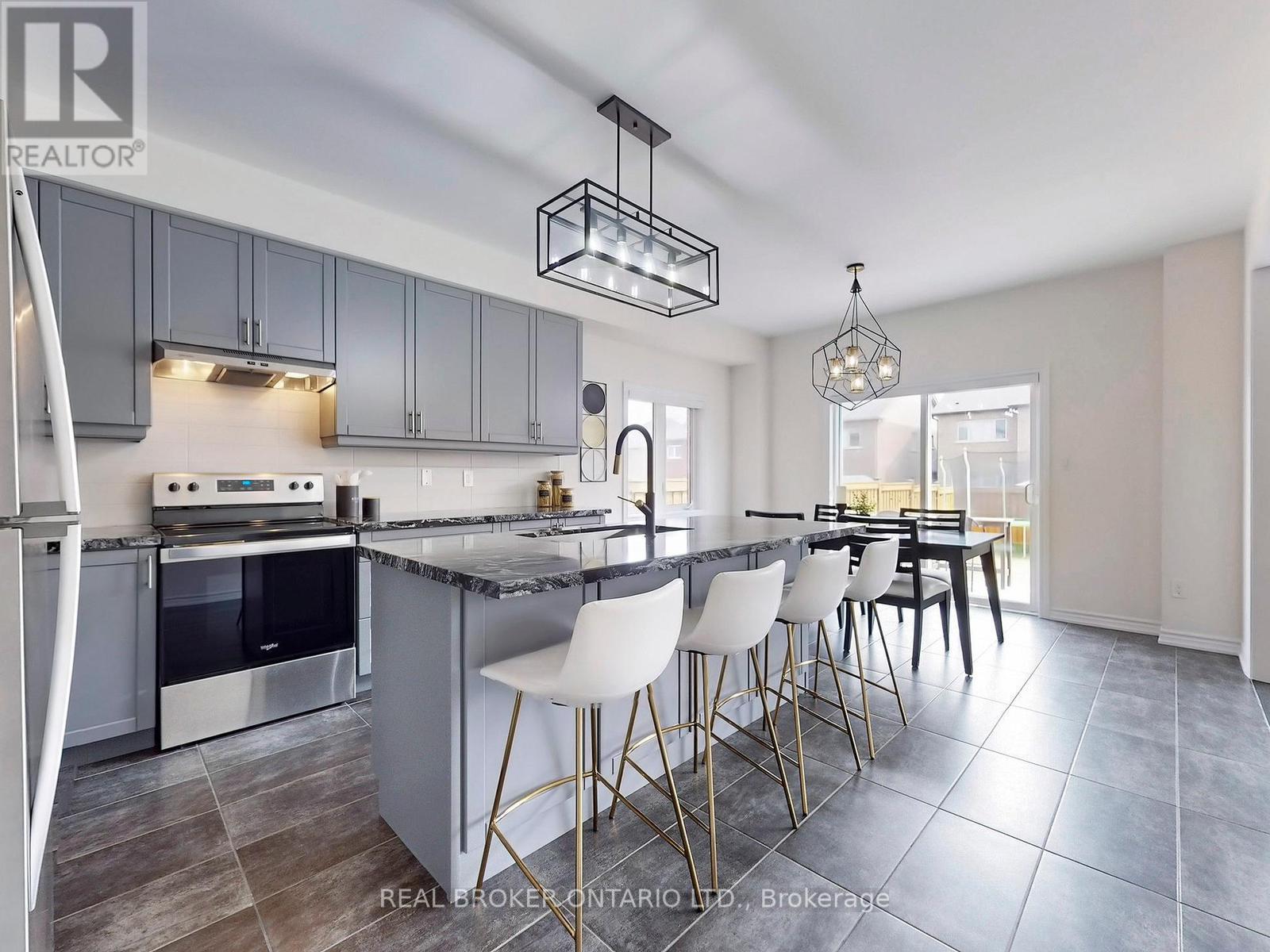 1347 Stevens Road, Innisfil (Alcona), Ontario  L9S 0P4 - Photo 4 - N12442884