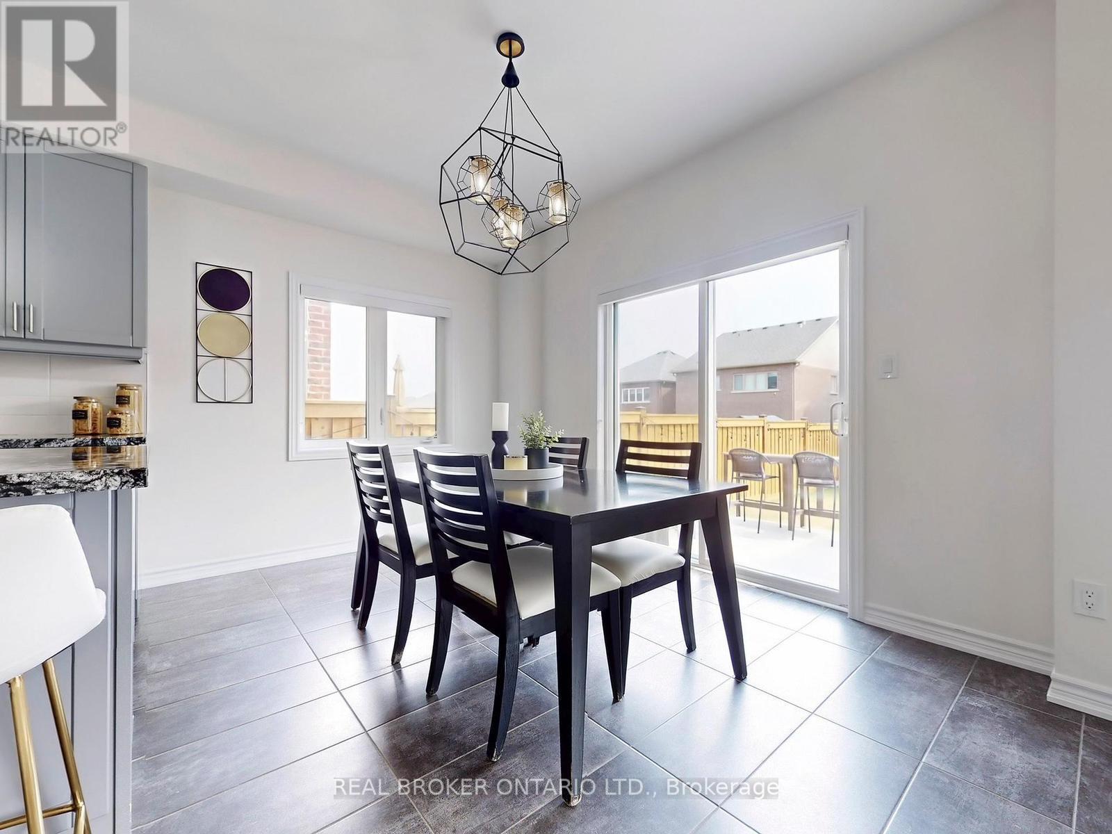 1347 Stevens Road, Innisfil (Alcona), Ontario  L9S 0P4 - Photo 7 - N12442884