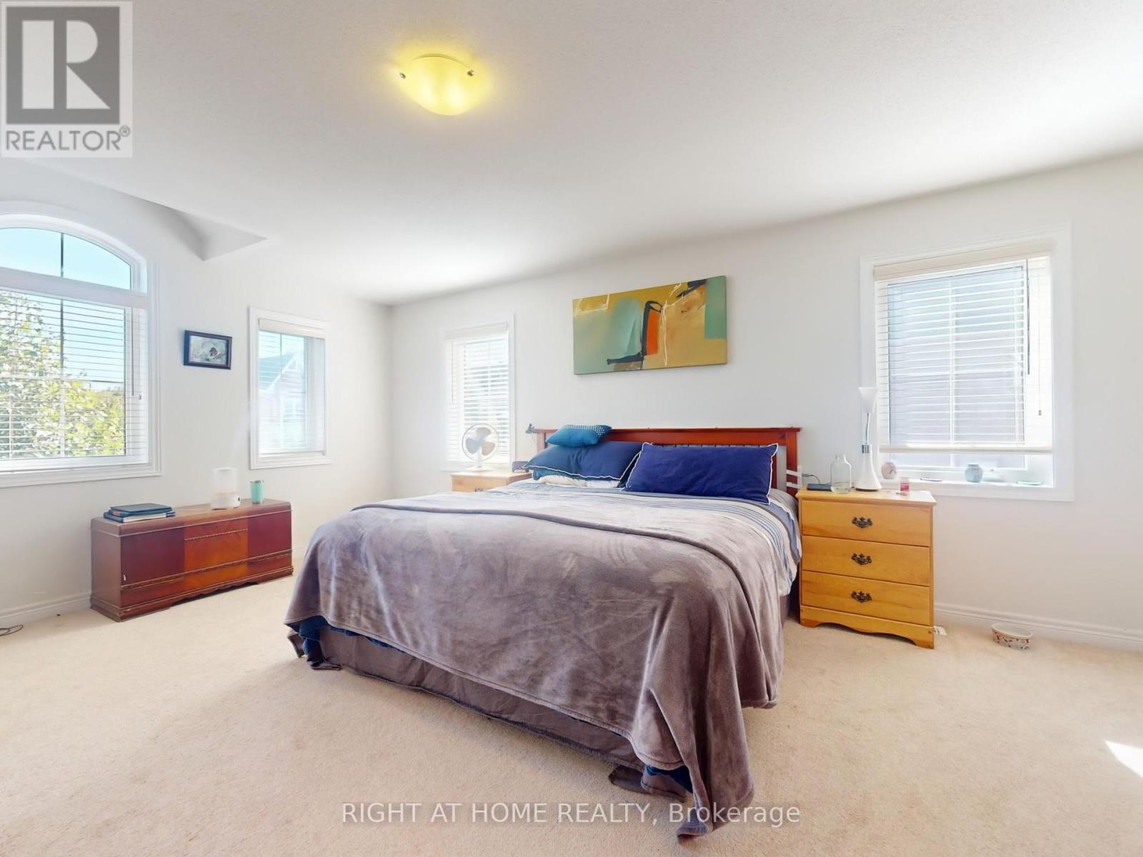 176 Sharon Creek Drive, East Gwillimbury (Sharon), Ontario  L9N 0P9 - Photo 24 - N12442885