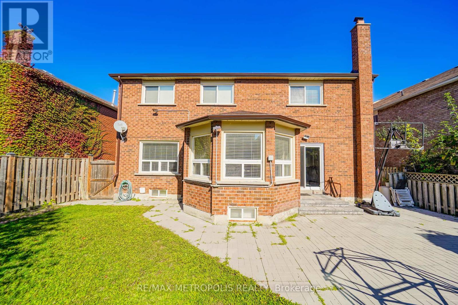 156 Cartmel Drive, Markham (Milliken Mills East), Ontario  L3S 1W3 - Photo 4 - N12442906