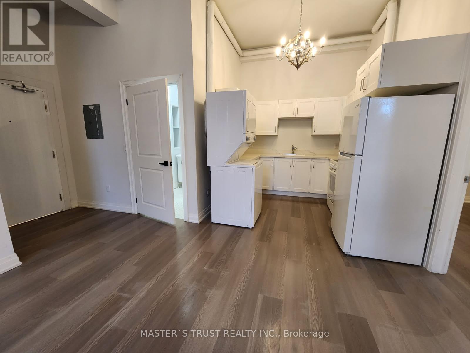 3 - 54 Main Street S, Uxbridge, Ontario  L9P 1J2 - Photo 2 - N12442914