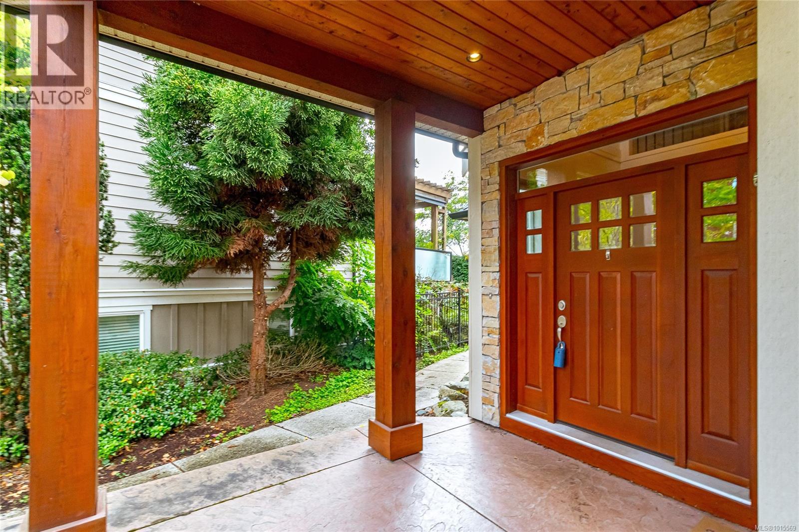 1017 Graphite Pl, Langford, British Columbia V9B 0G8 - Photo 4 - 1015569