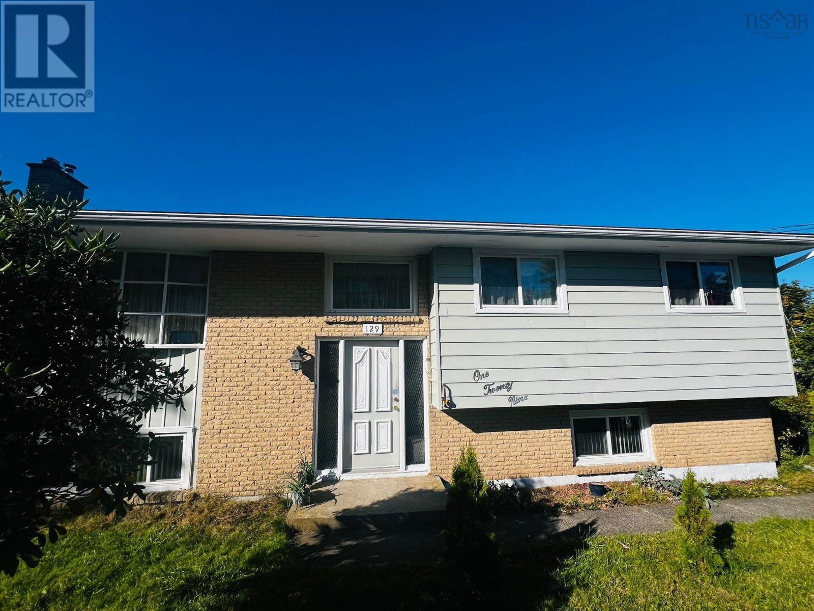 129 Regal Road, Dartmouth, Nova Scotia  B2W 4H7 - Photo 1 - 202525038