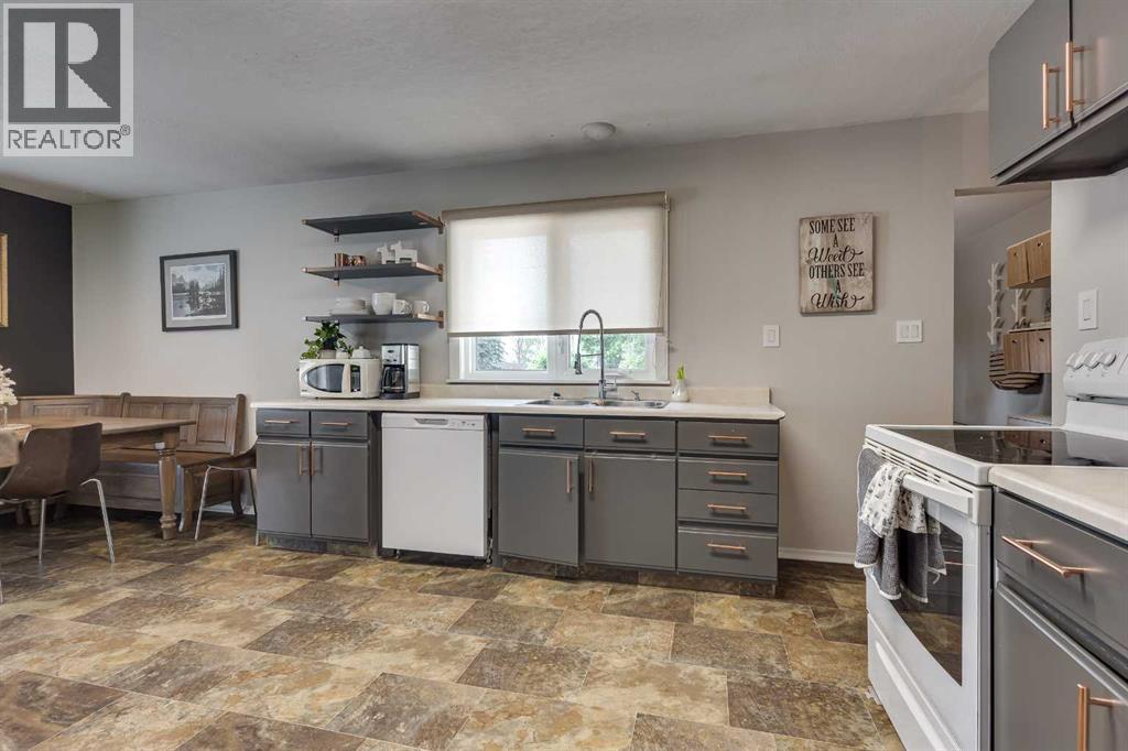 5908 57 Street, Stettler, Alberta  T0C 2L0 - Photo 6 - A2246981