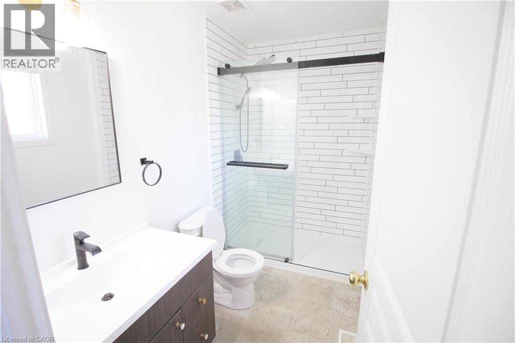 135 Sims Estate Drive, Kitchener, Ontario  N2A 0A6 - Photo 8 - 40775329