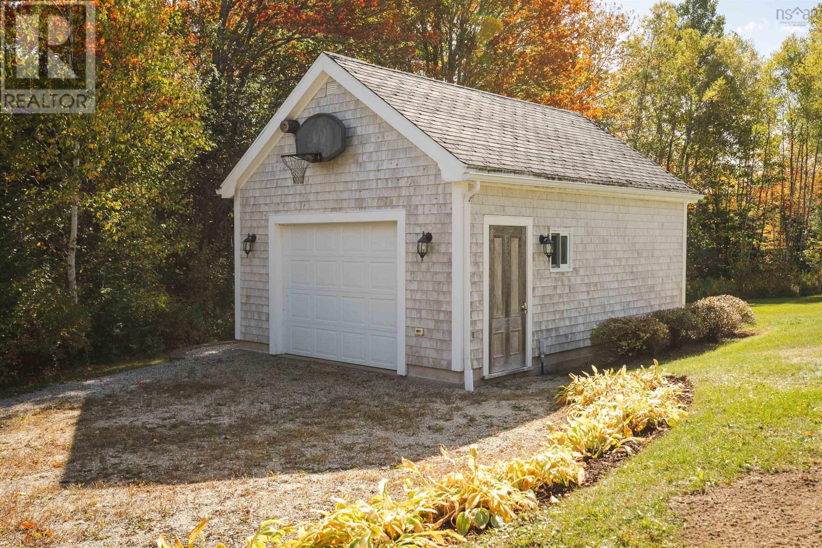 586 Canaan Road, Canaan, Nova Scotia  B0J 1J0 - Photo 4 - 202525039