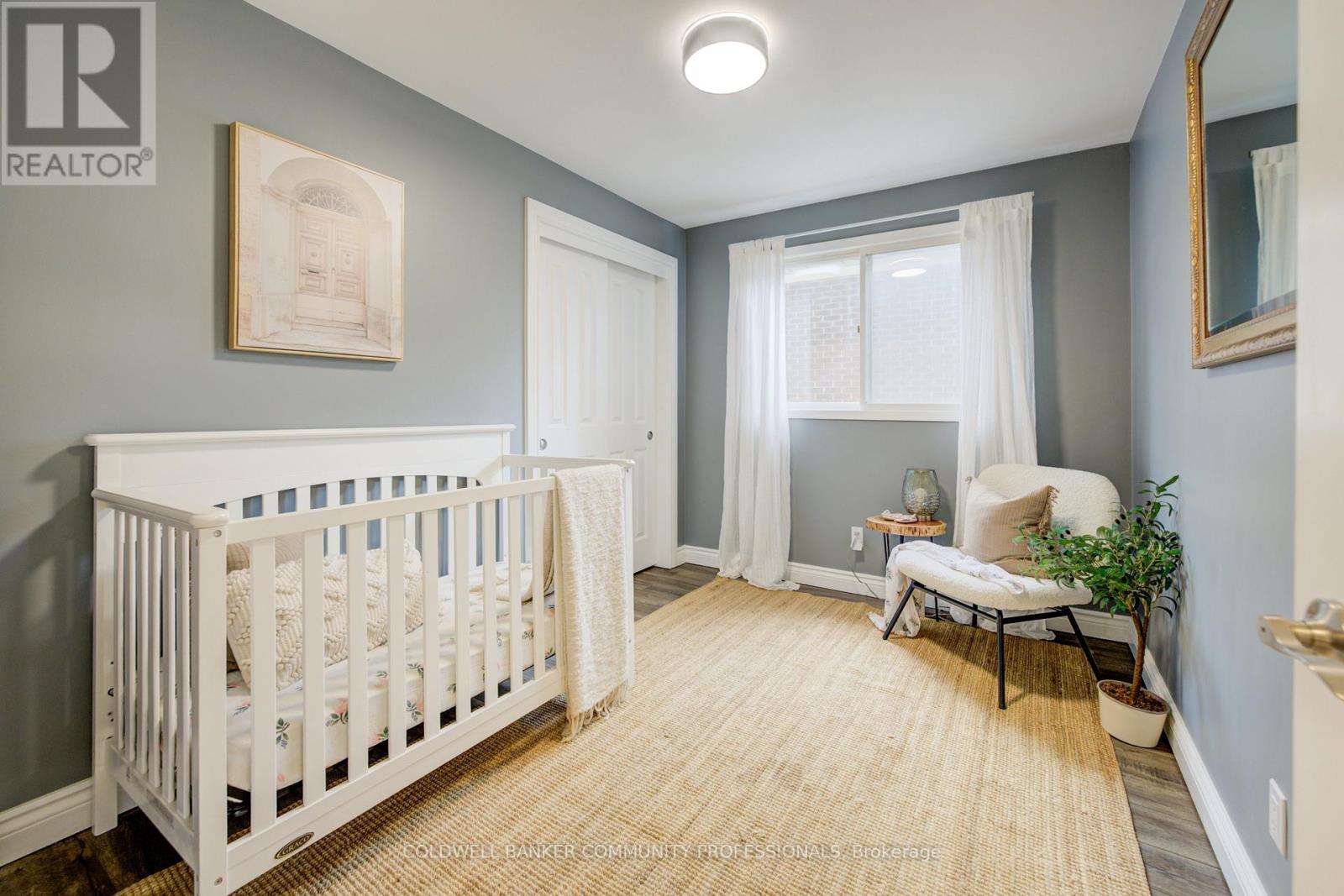 18 Rosemore Road, St. Catharines, Ontario L2S 1A8 - Photo 17 - X12441057