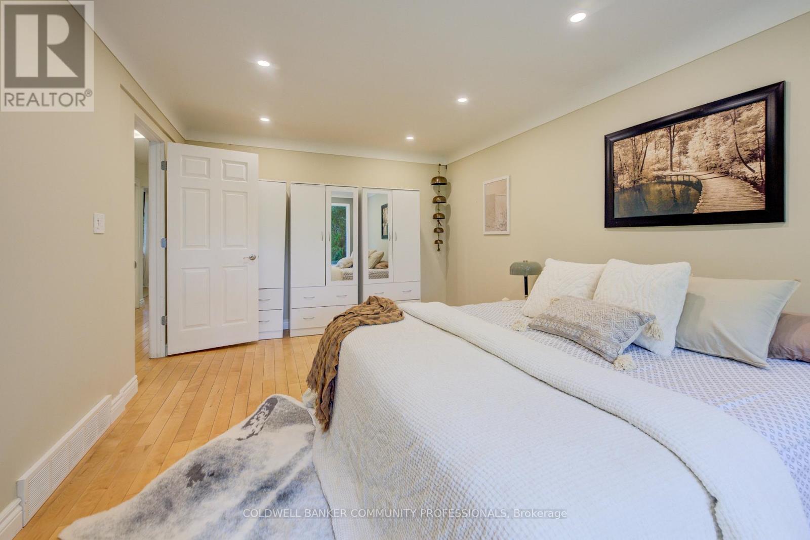 18 Rosemore Road, St. Catharines, Ontario L2S 1A8 - Photo 15 - X12441057