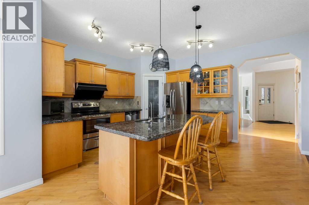 418 Wentworth Place Sw, Calgary, Alberta  T3H 4L4 - Photo 8 - A2258900