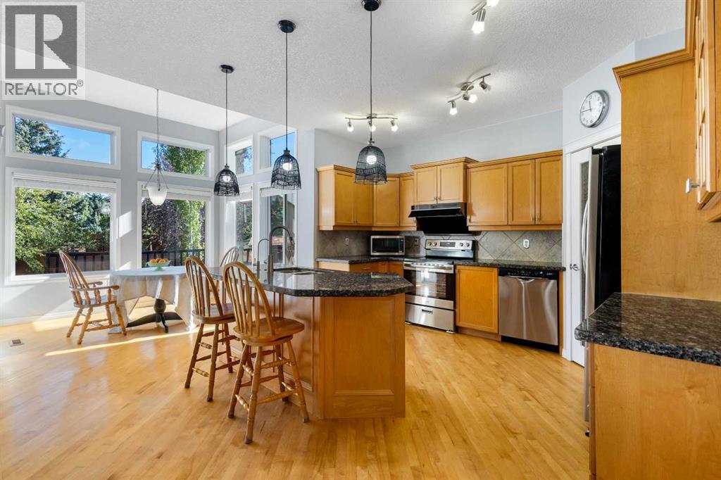 418 Wentworth Place Sw, Calgary, Alberta  T3H 4L4 - Photo 7 - A2258900