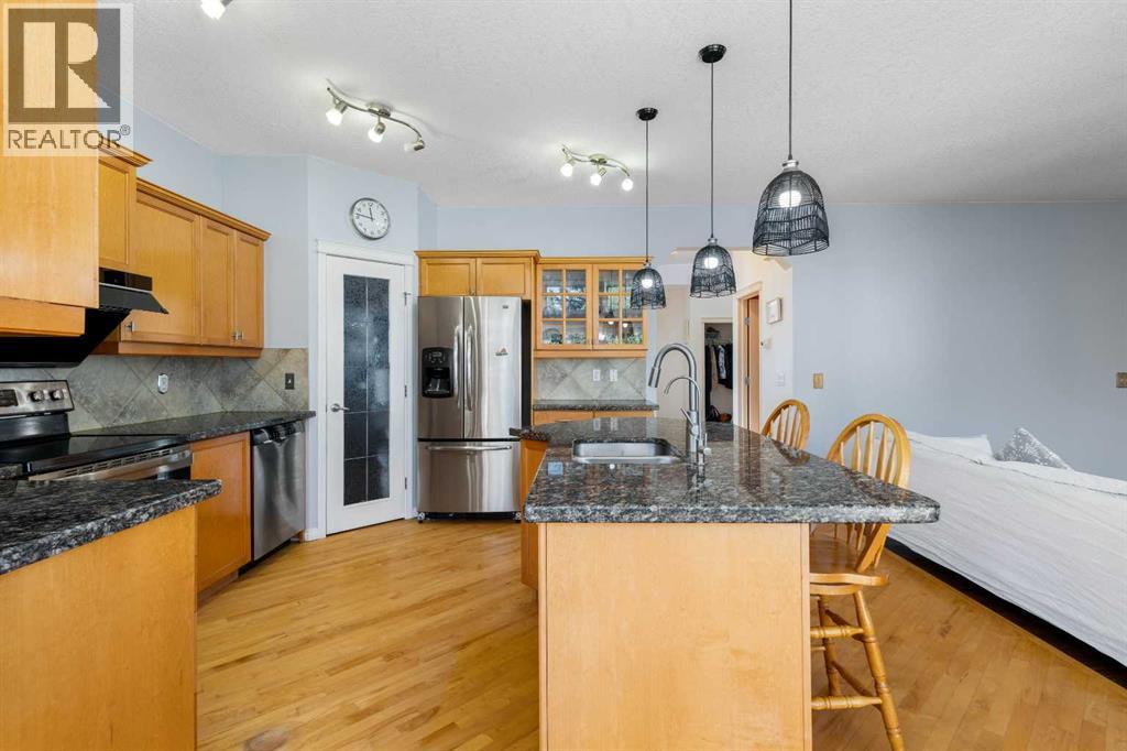 418 Wentworth Place Sw, Calgary, Alberta  T3H 4L4 - Photo 9 - A2258900