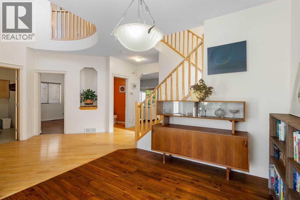 418 Wentworth Place Sw, Calgary, Alberta  T3H 4L4 - Photo 4 - A2258900