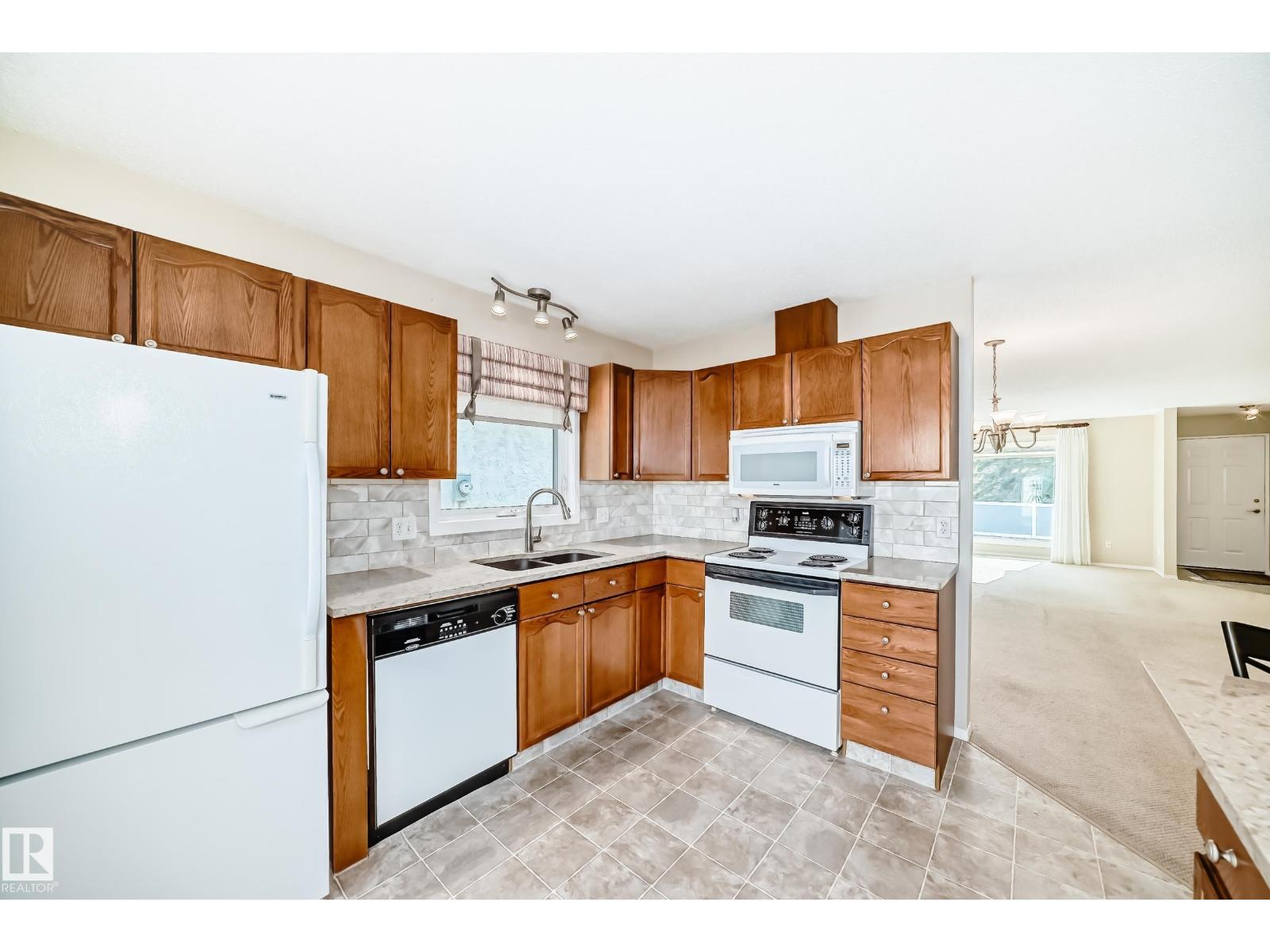 9126 Garden Rd, St. Albert, Alberta  T8N 5N3 - Photo 13 - E4460650