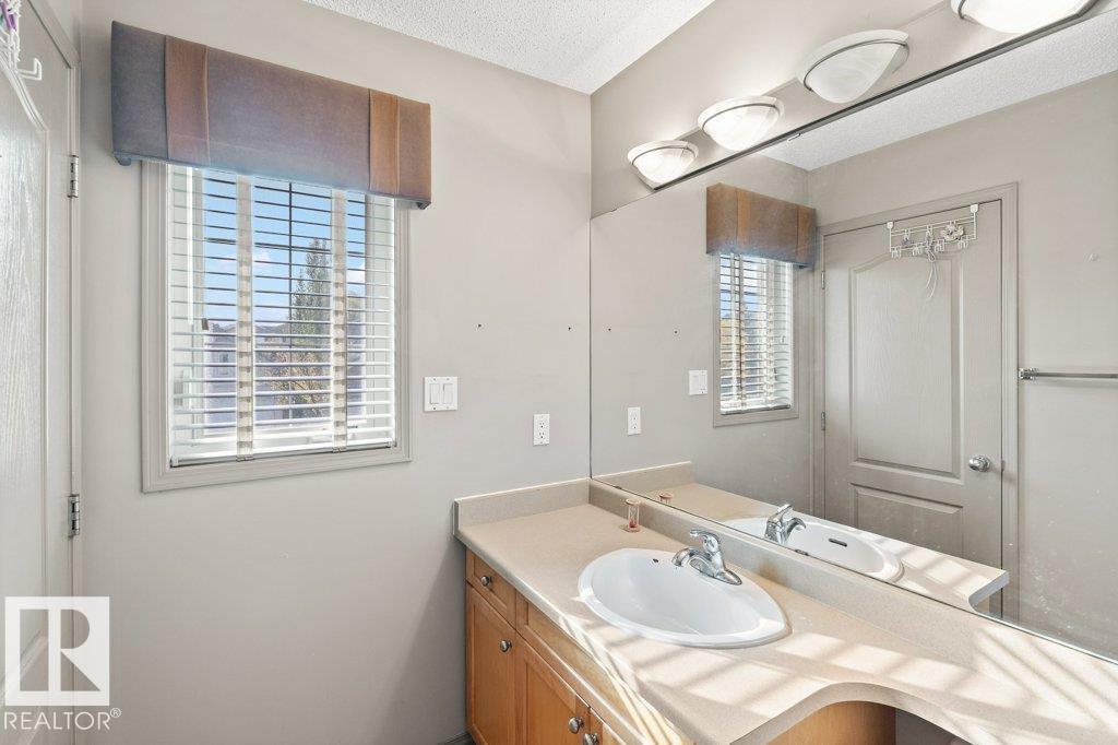 389 Heath Rd Nw, Edmonton, Alberta  T6R 2T8 - Photo 22 - E4460653