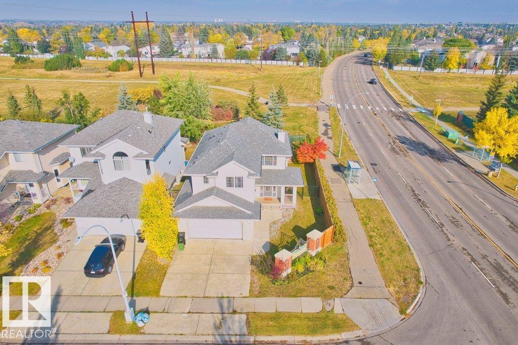 389 Heath Rd Nw, Edmonton, Alberta  T6R 2T8 - Photo 35 - E4460653