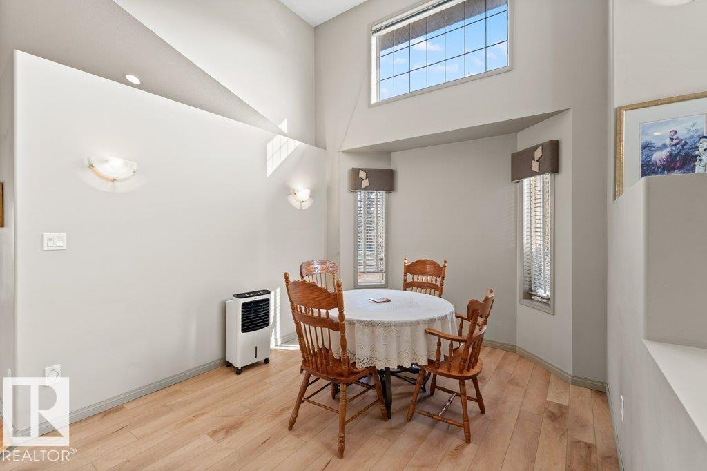 389 Heath Rd Nw, Edmonton, Alberta  T6R 2T8 - Photo 8 - E4460653