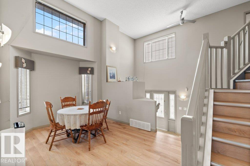 389 Heath Rd Nw, Edmonton, Alberta  T6R 2T8 - Photo 9 - E4460653