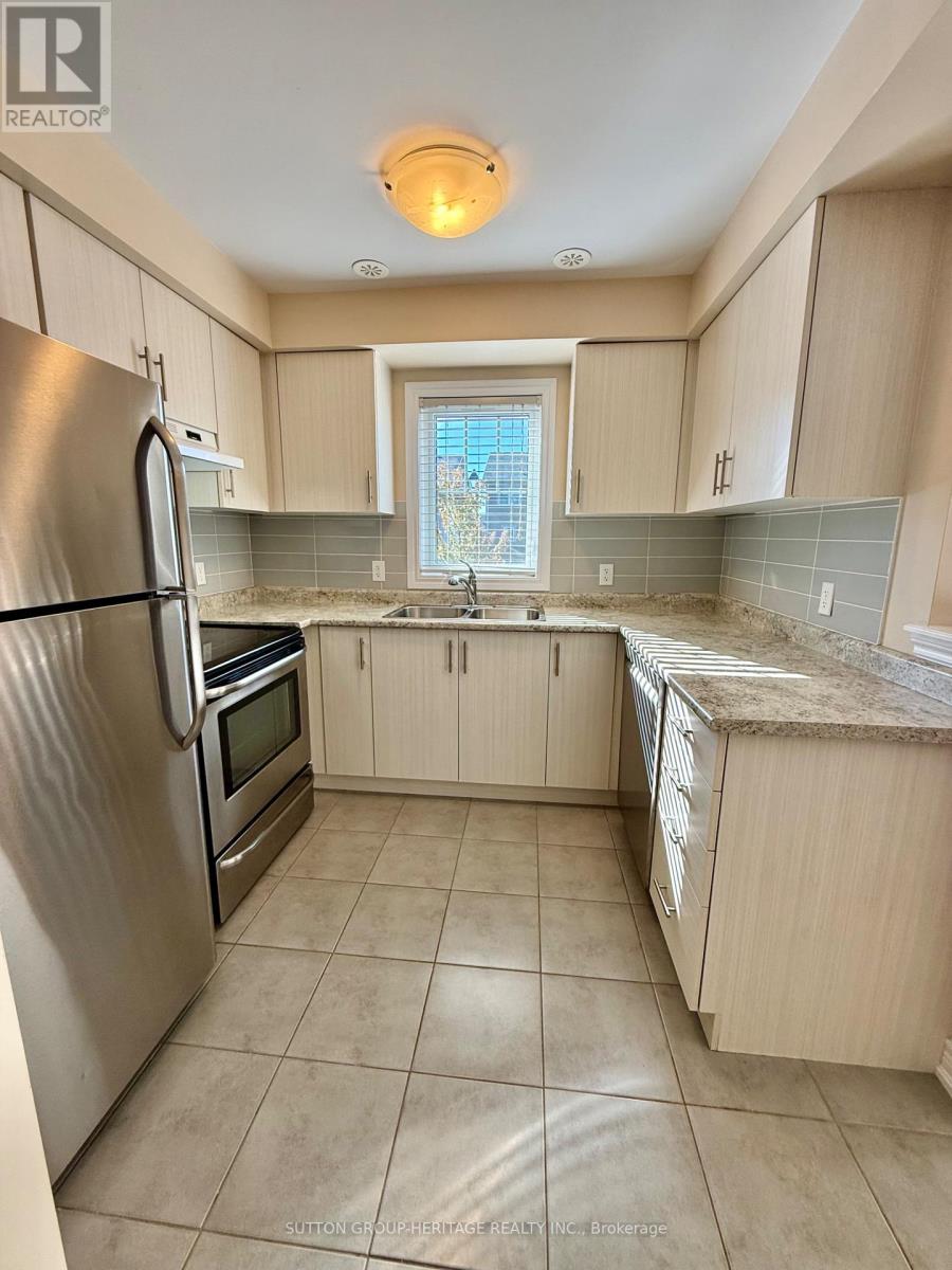 66 Tabaret Crescent, Oshawa (Windfields), Ontario  L1L 0G5 - Photo 16 - E12441043