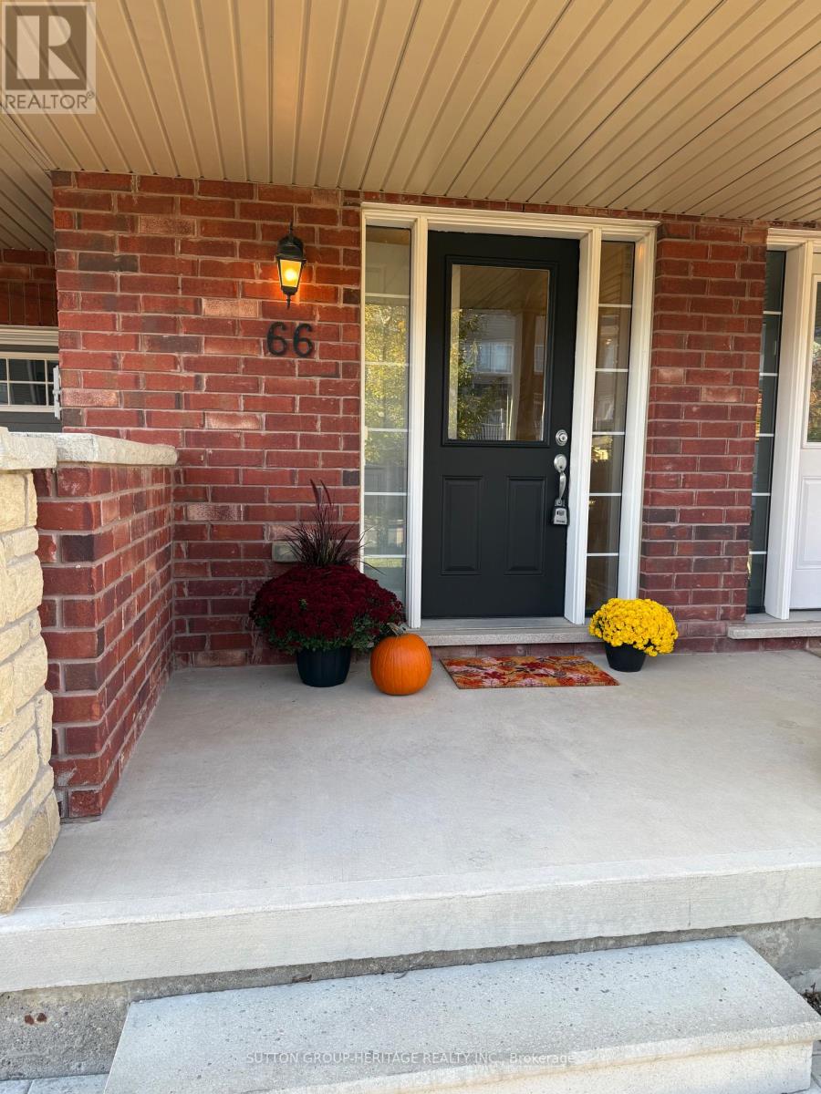 66 Tabaret Crescent, Oshawa (Windfields), Ontario  L1L 0G5 - Photo 2 - E12441043