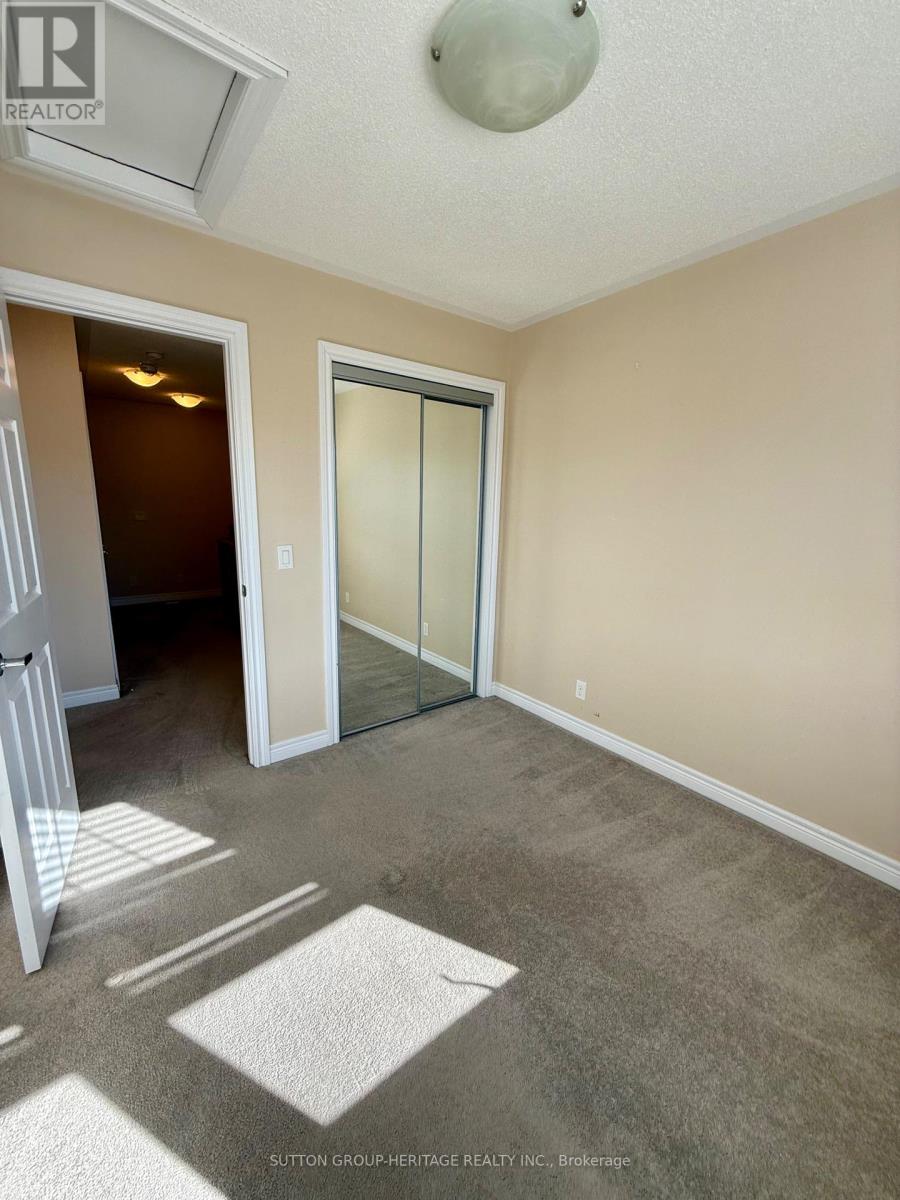 66 Tabaret Crescent, Oshawa (Windfields), Ontario  L1L 0G5 - Photo 23 - E12441043
