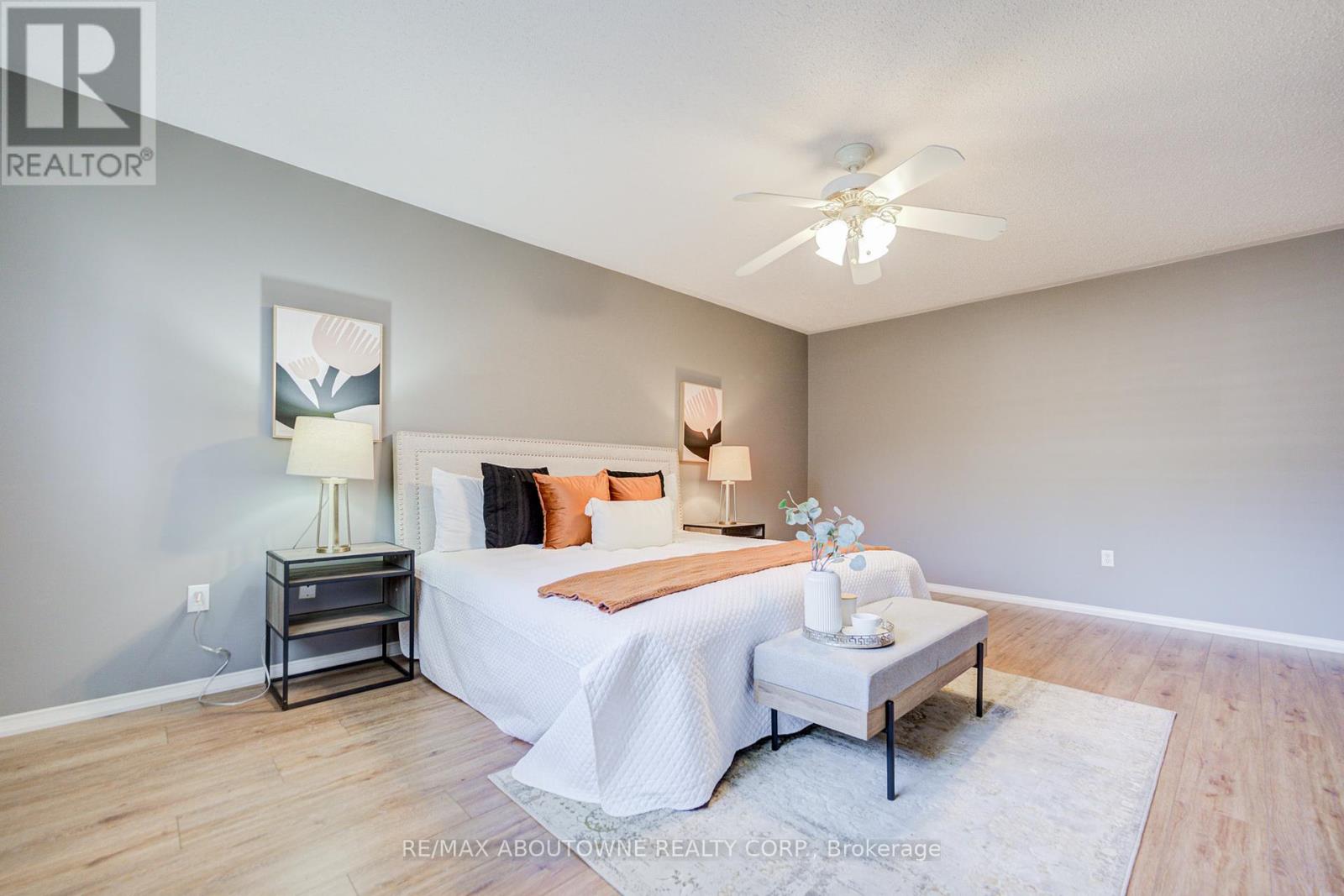 3041 Caulfield Crescent, Mississauga, Ontario  L5M 6J7 - Photo 34 - W12442838