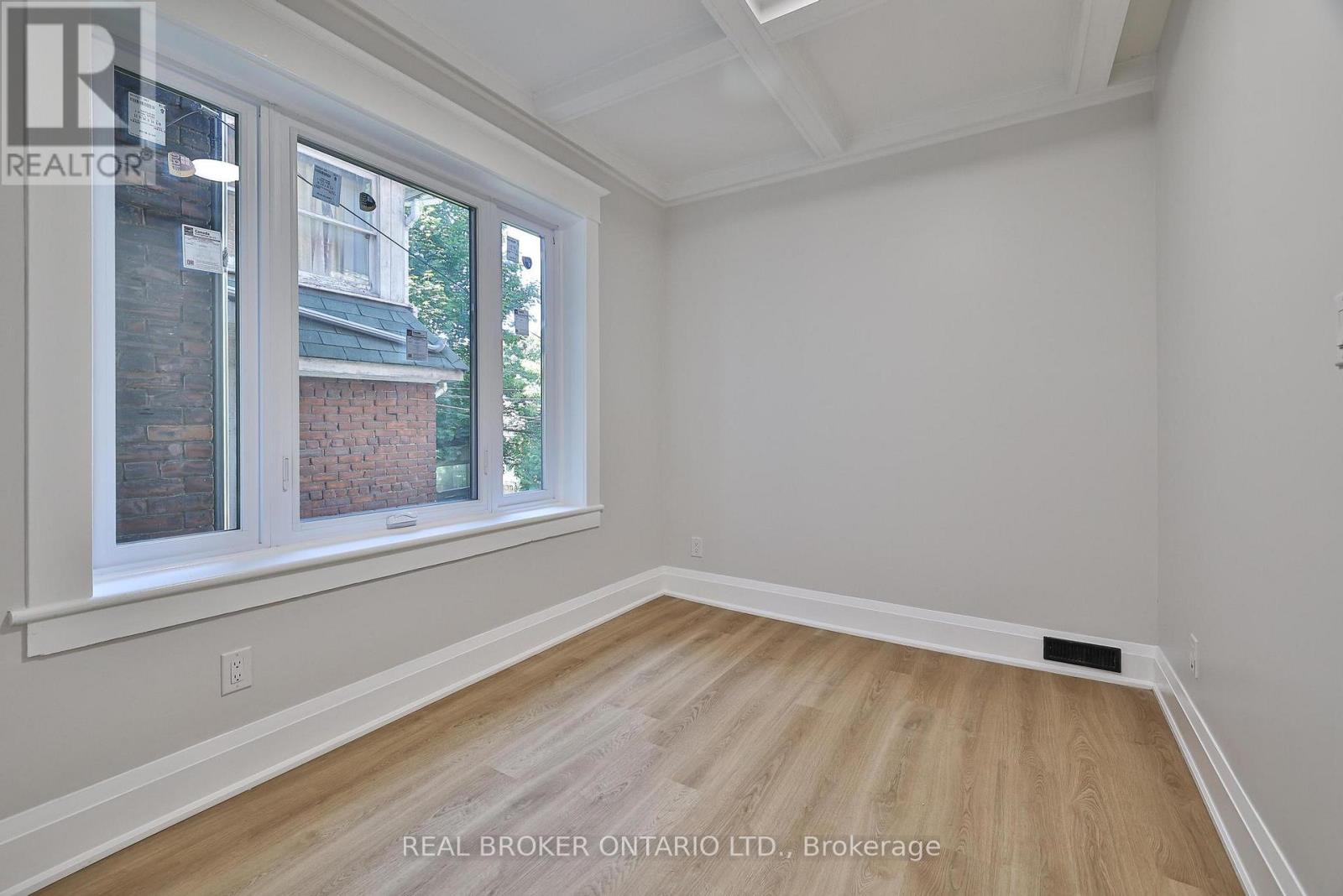 Main Floor - 248 Garden Avenue, Toronto, Ontario  M6R 1J3 - Photo 12 - W12442862