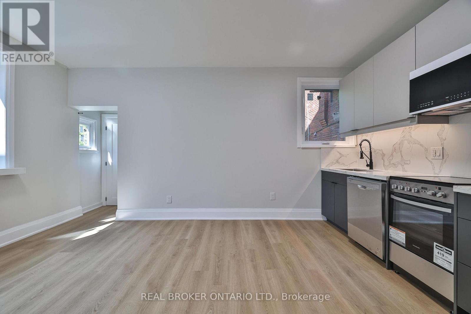 Main Floor - 248 Garden Avenue, Toronto, Ontario  M6R 1J3 - Photo 5 - W12442862