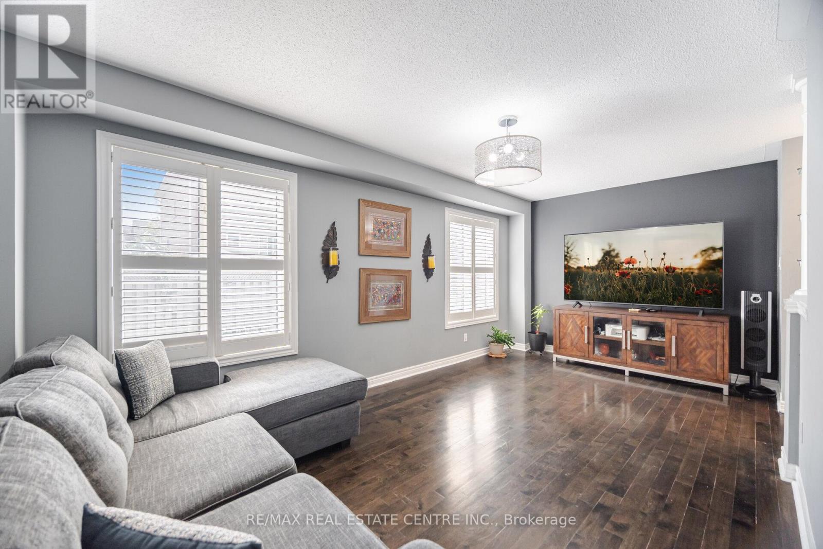 108 Barleyfield Road, Brampton (Sandringham-Wellington North), Ontario  L6R 2J4 - Photo 15 - W12442875